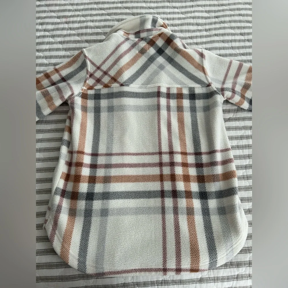 Altar’d State Cole Fleece Shacket Small - Picture 6 of 7